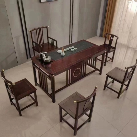 Bright Moon Tea Table
